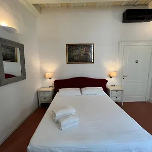 Maison d'hôtes Residenza D'epoca Historia Luxury Boutique, Florence