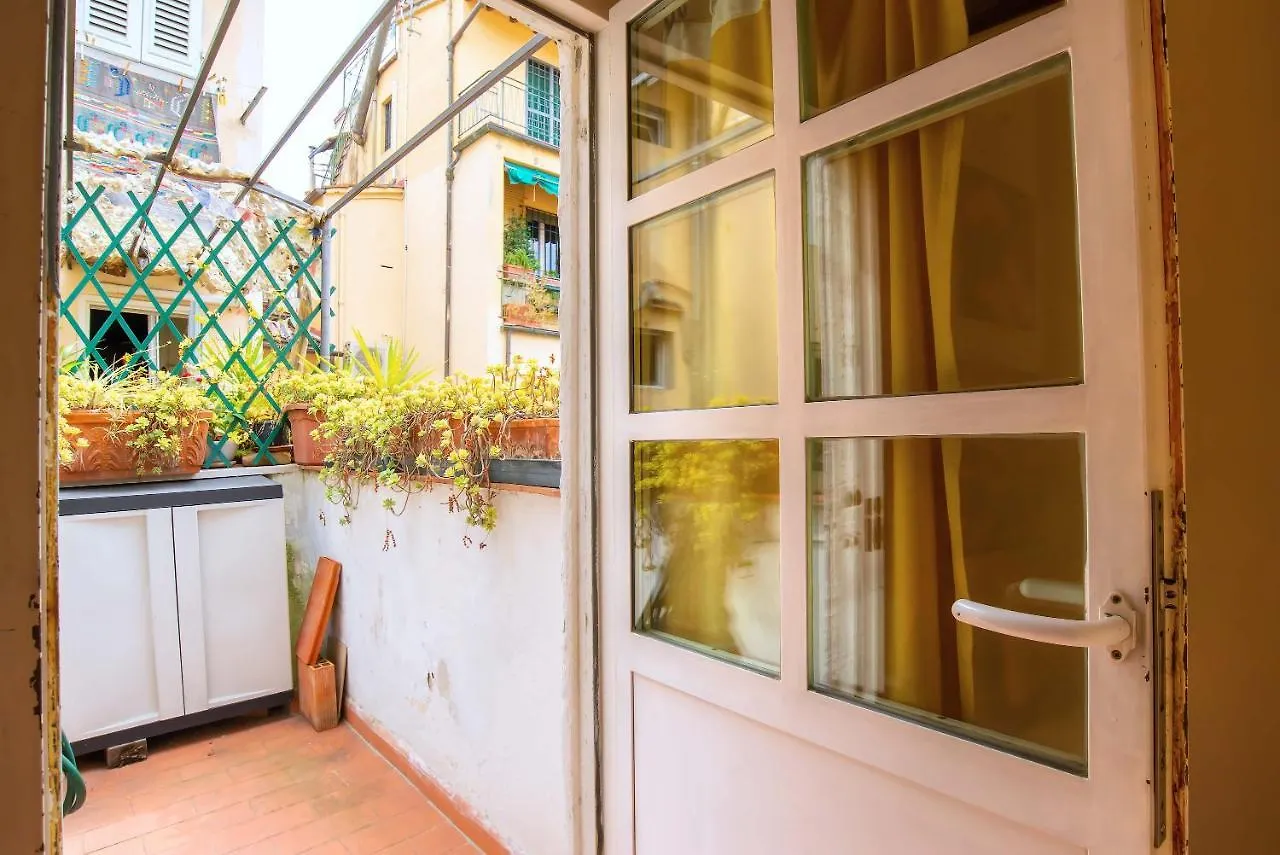 Mdr Gia Via Larga Rooms Florence Bed & Breakfast